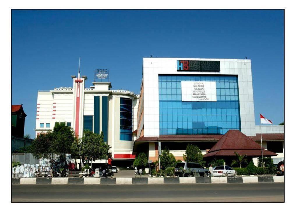 Hotel Banjarmasin International Exterior photo